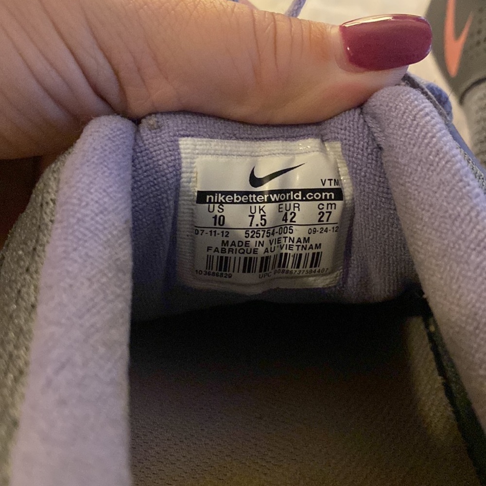 Nike womens running shoe - Picture 7 of 7